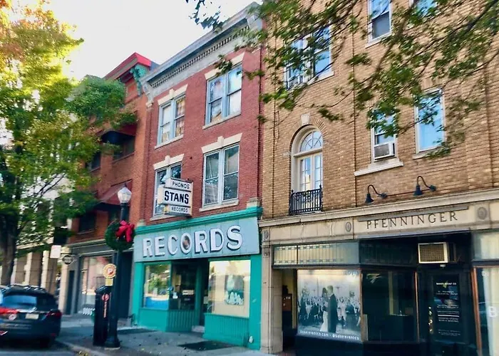 The Winter House - Historic Downtown Lancaster